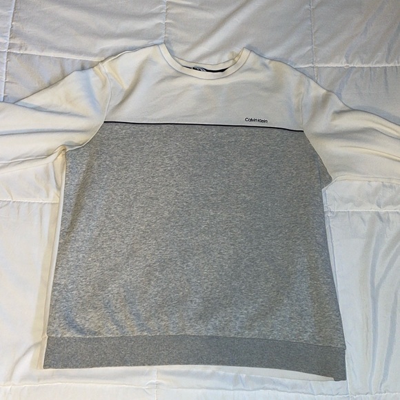 H&M MENS GRAY/WHITE CREWNECK SWEATSHIRT - Picture 5 of 6